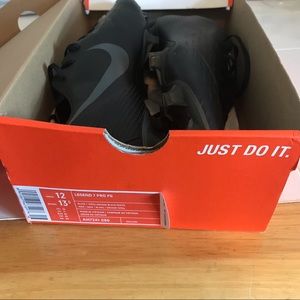 Soccer cleats legend 7 Pro FF